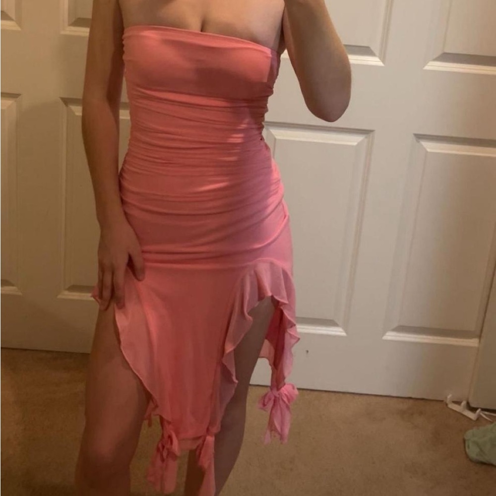 Strapless Pink Ruched Midi Dress with Asymmetric Tie-Detail
